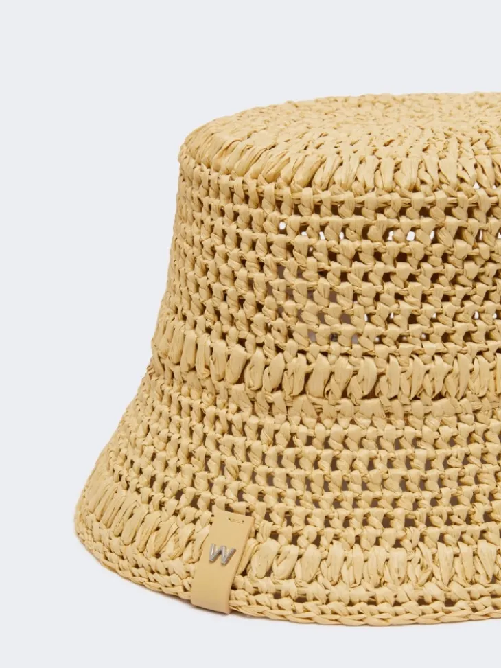 Crochet viscose hat - BEIGE