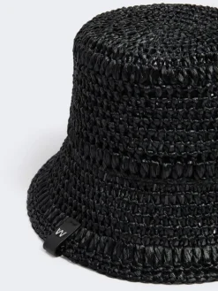 Crochet viscose hat - BLACK