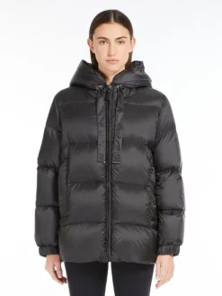 Down jacket in water-repellent canvas - BLACK