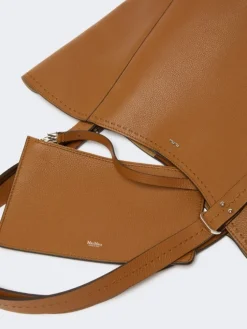 Leather Archetipo handbag - AMBER BROWN
