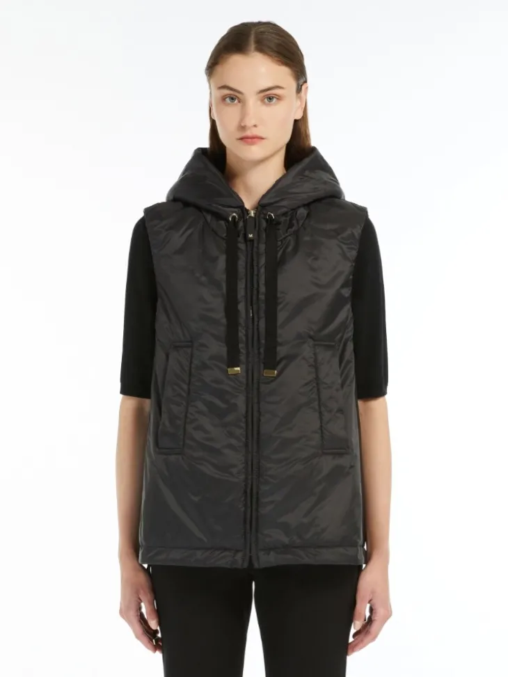 Padded water-repellent hooded gilet - BLACK