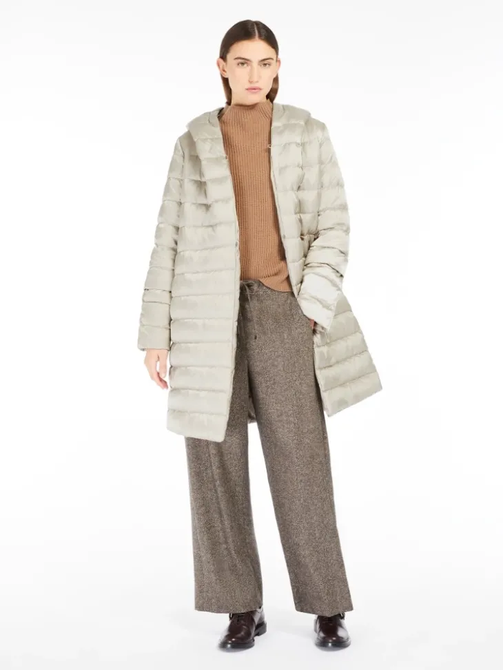 Reversible down jacket in water-repellent satin - LIGHT