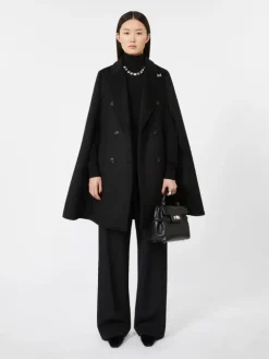 Smooth leather handbag - BLACK