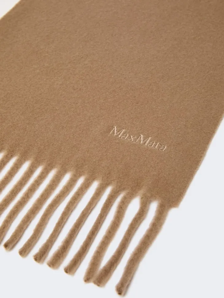Wool scarf with embroidery - BROWN
